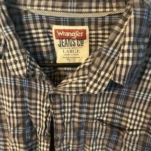 Long sleeve wrangler button up